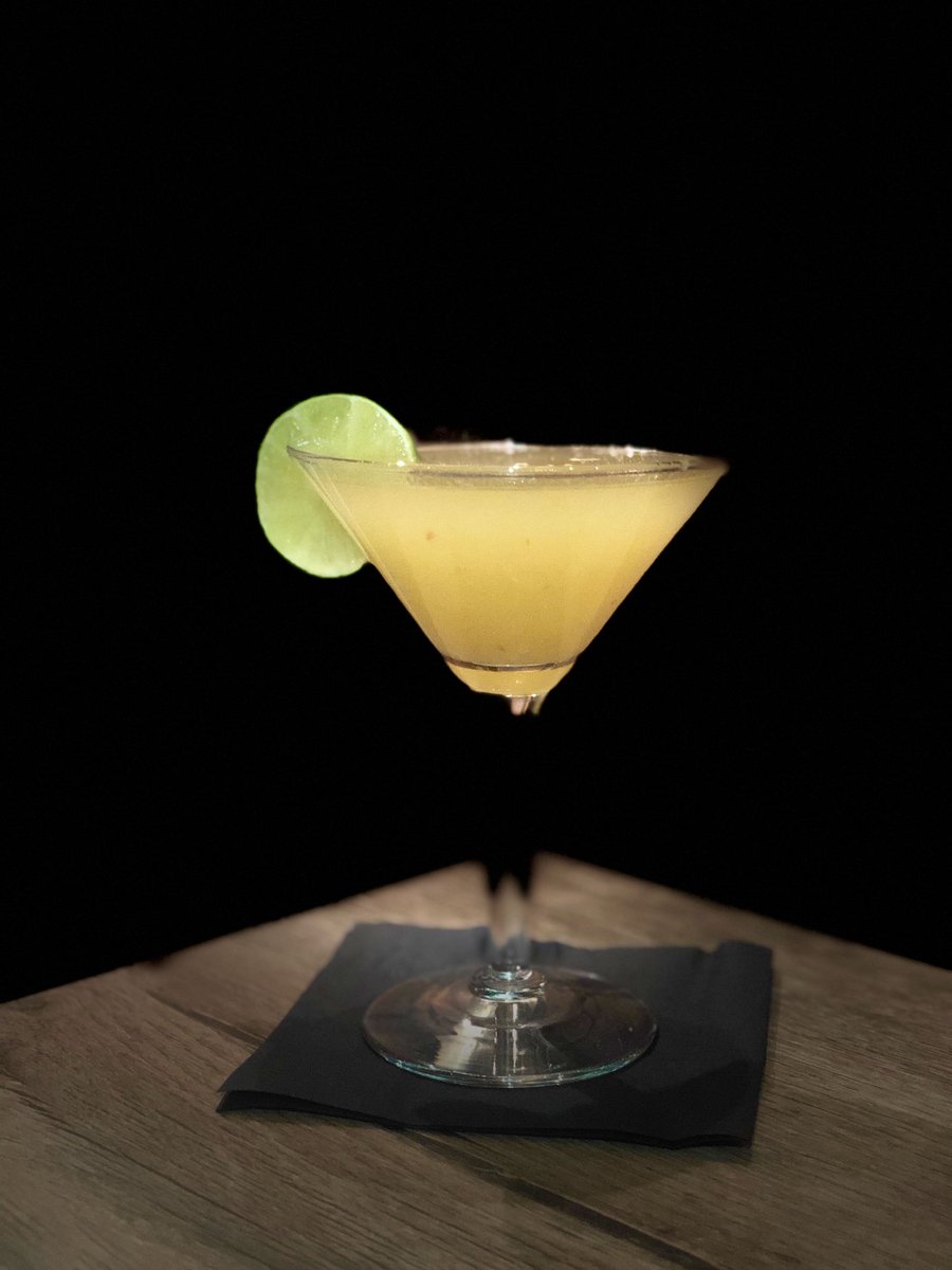 Philly_PR_Girl's tweet photo. Looking for a new happy hour spot in the city? Stop by @chatayeethai in @midtwn_village for delicious food &amp; drink specials weekdays from 5-7 pm. Check out the full happy hour menu here: https://t.co/2XJX3op3E4 https://t.co/FH6JvAveJv