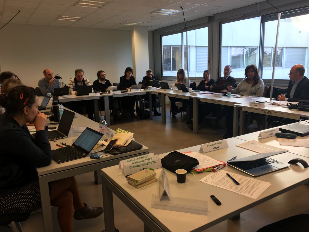 Agera_GE's tweet photo. J-3 commission internationale de @Agera_GE  à @MINES_StEtienne. Présentation du label #Cequint par @PaulWheal @MINES_StEtienne et des Rencontres Prospectives Internationales 2019 #internationalisation #leviersdecroissance #ConnaissezVousNosActions https://t.co/rGYbEd2R36