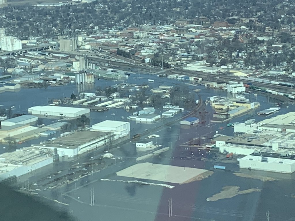 DanielMeyer_32's tweet photo. Here are some more photos of the flooding, including downtown Fremont where myself and other pilots were evacuating people by plane https://t.co/PZyTjM2bJG