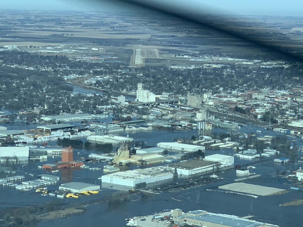 DanielMeyer_32's tweet photo. Here are some more photos of the flooding, including downtown Fremont where myself and other pilots were evacuating people by plane https://t.co/PZyTjM2bJG