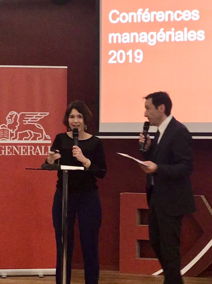 generalifrance's tweet photo. 🎤  « Le #management à l’ère du #numérique » : Conférence par @CecileDej, prof. @LeCnam @ESCPeurope  pour les managers @generalifrance. 👍 https://t.co/h5uhVxhj0l