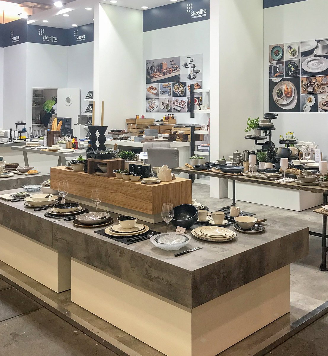 SteeliteEMEA's tweet photo. Thank you to all who came to visit us at the Internorga show in Hamburg this year. Another great show! 🇩🇪
For more info on upcoming shows, follow the link.
https://t.co/HSbz4BGnQO
#catering #tableware #tradeshow #event #Internorga #Internorga2019 #Hamburg #newproductlove https://t.co/zT5i8BcQu6