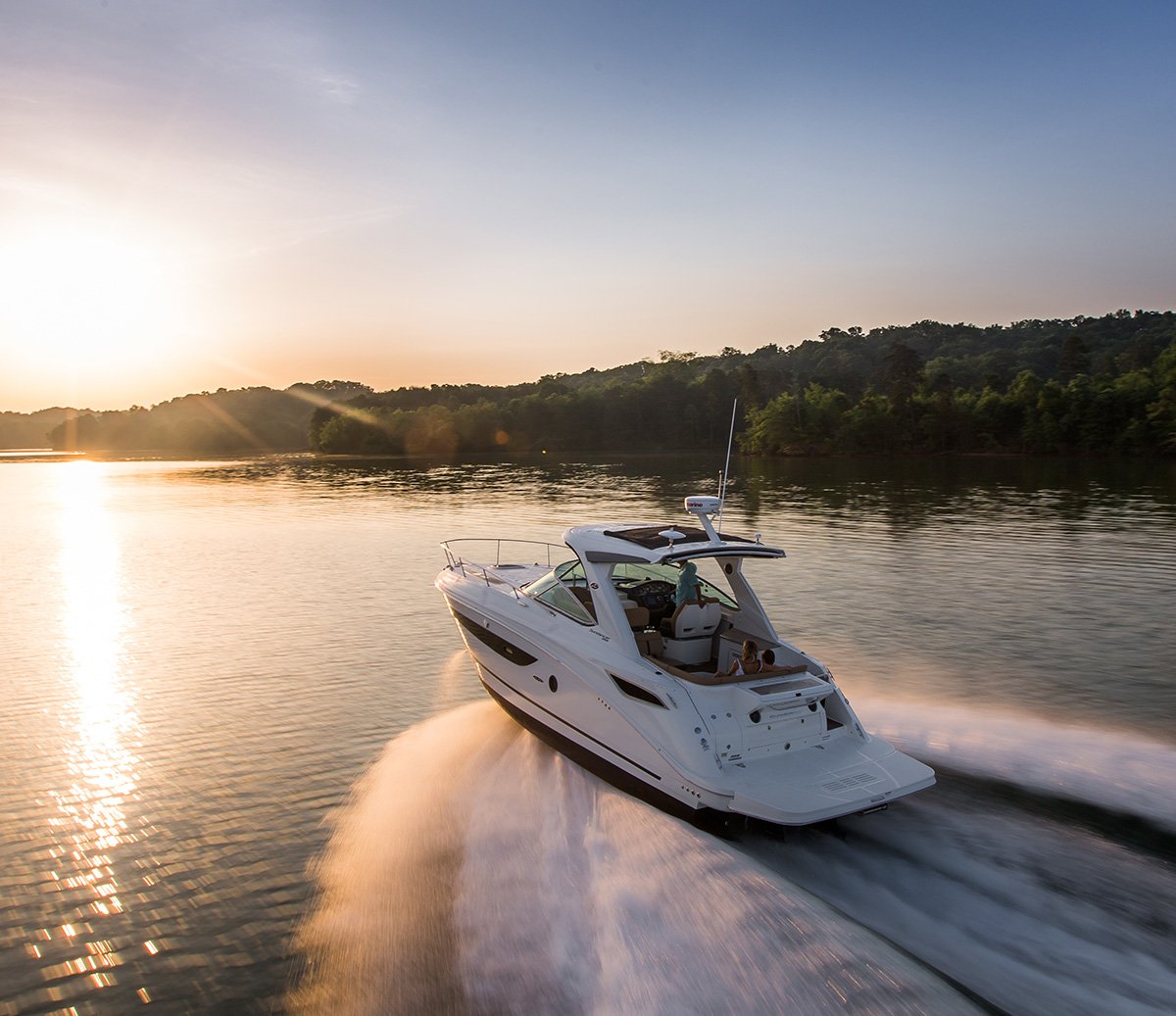 UnionMarineBoat's tweet photo. Make memories. This summer cruise Puget Sound in style & comfort on the Sea Ray 350 Coupe. https://t.co/yn2yUrnGUQ
#searay #350coupe #pugetsoundboating #pnwboater #lakeunionsearay #weekendcruiser #sanjuanislands #weekendboater https://t.co/PDvIZcdb9y