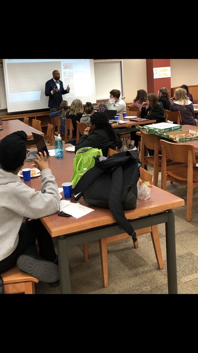 AhsInternships's tweet photo. Avon HS Cadet Teachers got to hear an excellent presentation from Dr. Jackson about the amazing and innovative opportunities @MarianUniv offers through @klipschcollege So excited about their approach in attracting and training strong candidates to Education @OrioleTweets https://t.co/vkYzCPwx2E