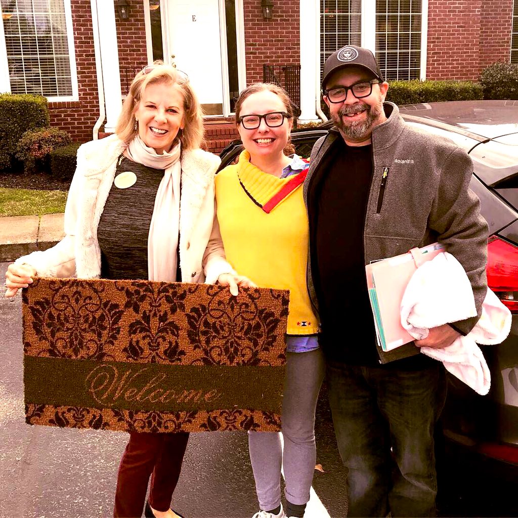 BoundsTeamMTG's tweet photo. #ClosingTime: Congrats to the Daniels on your new Home & welcome to #GreenvilleSC! BIG Thank You to Katie Campbell at #KellerWilliams Drive! ๐ก๐๐พ๐ฅ #BoundsTeam #PalmettoMortgage #GreenvilleSCRealEstate #YeahThatGreenville #UpstateSC #RealEstate
https://t.co/TIIMe2DTu1 https://t.co/njZOMdxZ6L