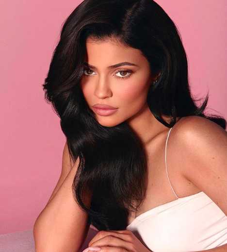 It seems even #celebrities have their vices: <a href="/KylieJenner/">Kylie Jenner</a>  is opening up about her 40 pound weight gain during #pregnancy and how she ate a “magnitude” of food. Watch NOW on bit.ly/2FnxMeB