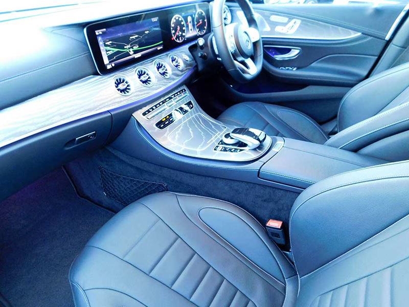 Sandownmercedes's tweet photo. This week’s Car of the Week at Mercedes-Benz of Dorchester is a 2019 CLS Class 400 D 4MATIC AMG LINE PREMIUM PLUS in Obsidian Black. Book a test drive now by clicking the link: https://t.co/LczgtOHzmN #clsclass #mercedesbenz #2019plate https://t.co/fiZ93fcYuk