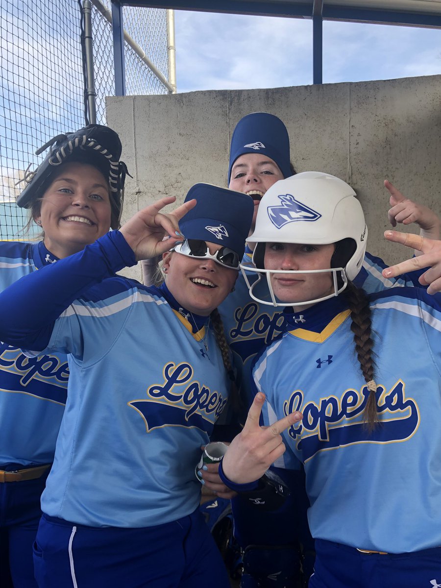 UNKSoftball's tweet photo. A look back at leg 1 of our Loper Softball Spring Break journey! #family #findingtheWILL #OneTeam https://t.co/fxAkxNlwS4