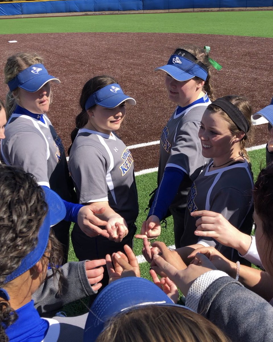 UNKSoftball's tweet photo. A look back at leg 1 of our Loper Softball Spring Break journey! #family #findingtheWILL #OneTeam https://t.co/fxAkxNlwS4