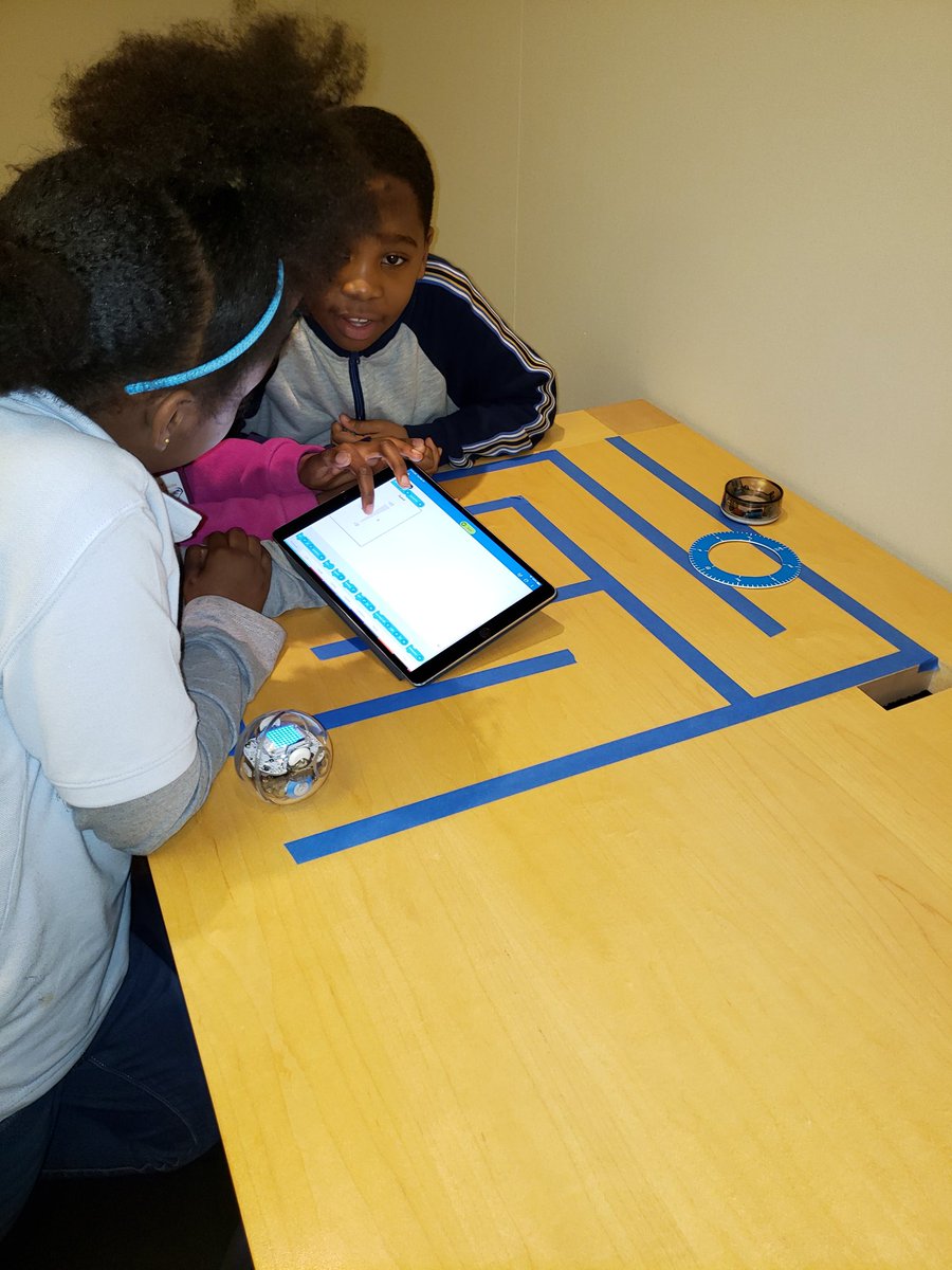 OutleyE's tweet photo. @OutleyE is Coding @AppleEDU a big # thankyouto @AliefTech & #AppleToday #AliefAtApple https://t.co/FIYPcthtxc