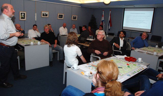 ScherpenzeelsKr's tweet photo. Duurzame doelen Renswoude RENSWOUDE Als je, zoals Renswoude, een Global Goals gemeente bent, moet je je inzetten voor duurzaamheid. Daarom luisterden donderdagavond diverse inwoners in de raadszaal... https://t.co/UvShxmUfWX https://t.co/o1qoRvKffm