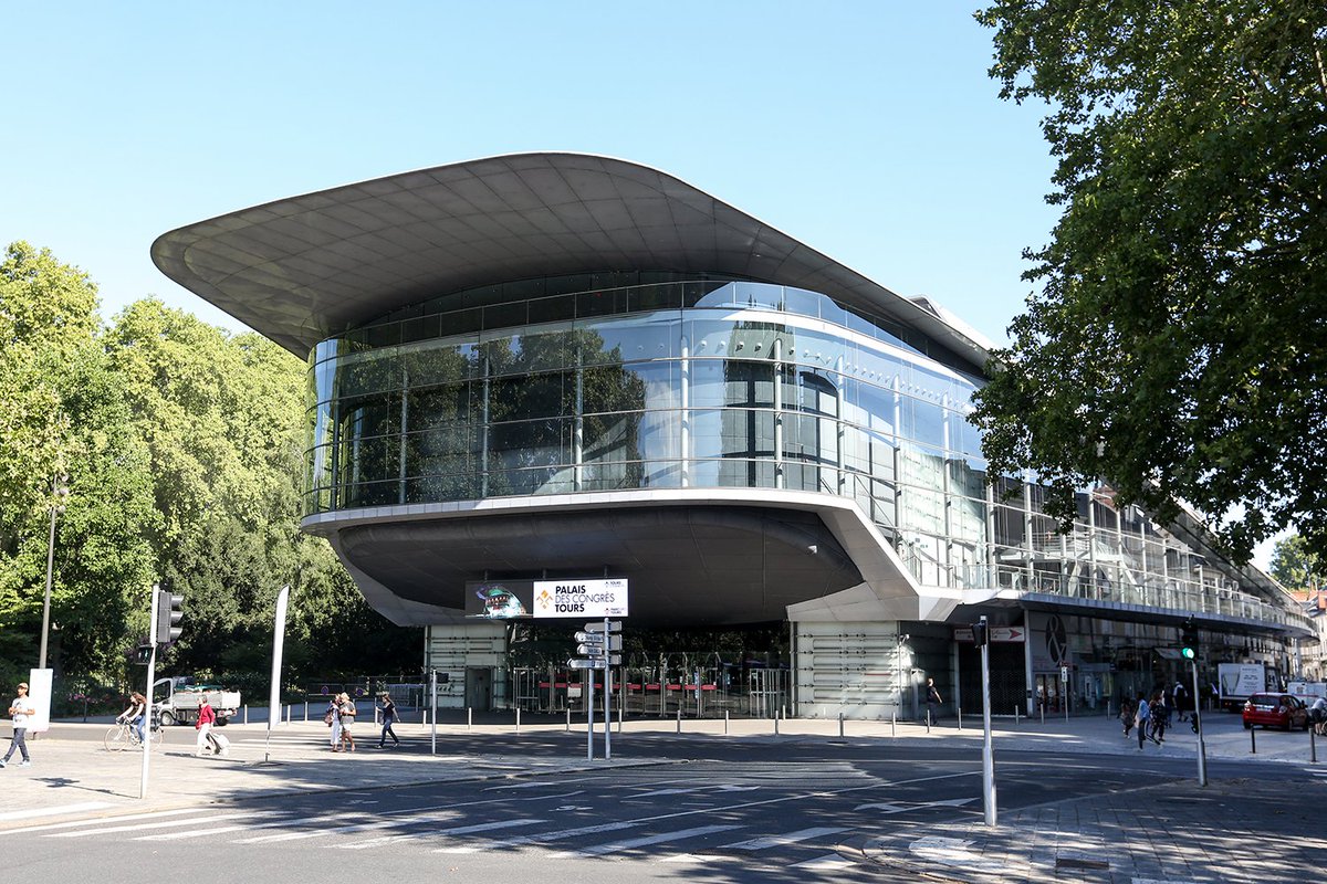 FedEpl's tweet photo. #tourisme d'affaires
"Aujourd’hui, il faut vendre une destination, donner du sens local aux évènements" La Sem @Toursevents37 devient ambassadrice de son territoire https://t.co/D69hdyPreq #CollTerr #evenementiel #congres #conventioncenter #innovation https://t.co/cqQfdGnh2y