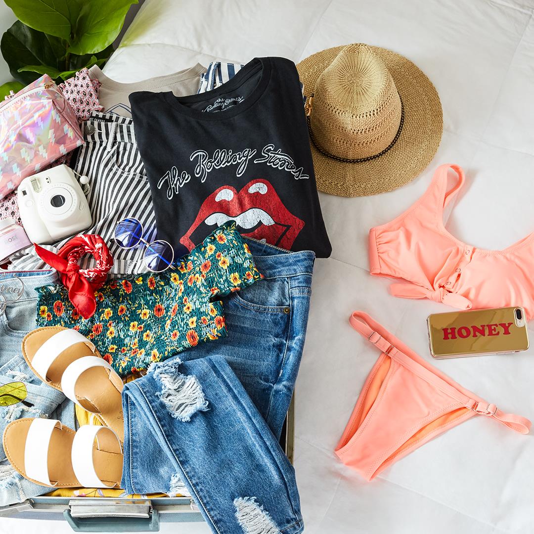 ShopMCMall's tweet photo. Get to packing!
Rue 21 has all your Spring Break essentials. https://t.co/HdjhqXlWvY