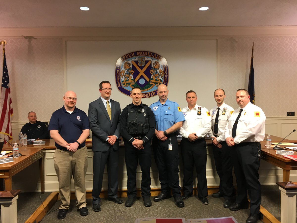 MCpublicsafety's tweet photo. Last night, Telecommunicators Kevin Brogan and Molly Vanderloop were honored at the @UpperMorelandPA Commissioners meeting along with @SecondAlarmers EMTs and Paramedics and Upper Moreland Twp police officers for their assistance in two CPR saves in the township in the past year. https://t.co/p1ZJlbyBXa
