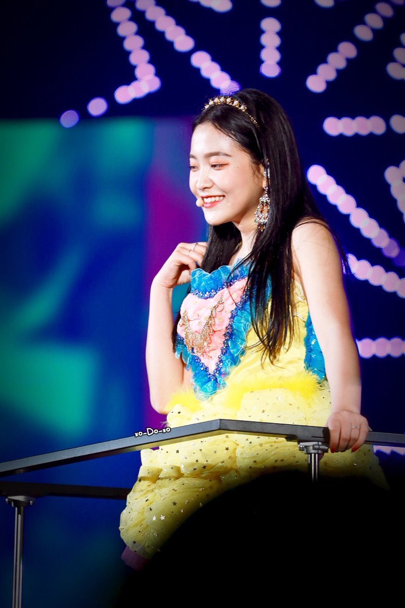 spicajoon's tweet photo. it’s been four years since yeri joined red velvet for her debut stage! 💜 #4YearsWithYeri @RVsmtown https://t.co/4o2jfGotIu