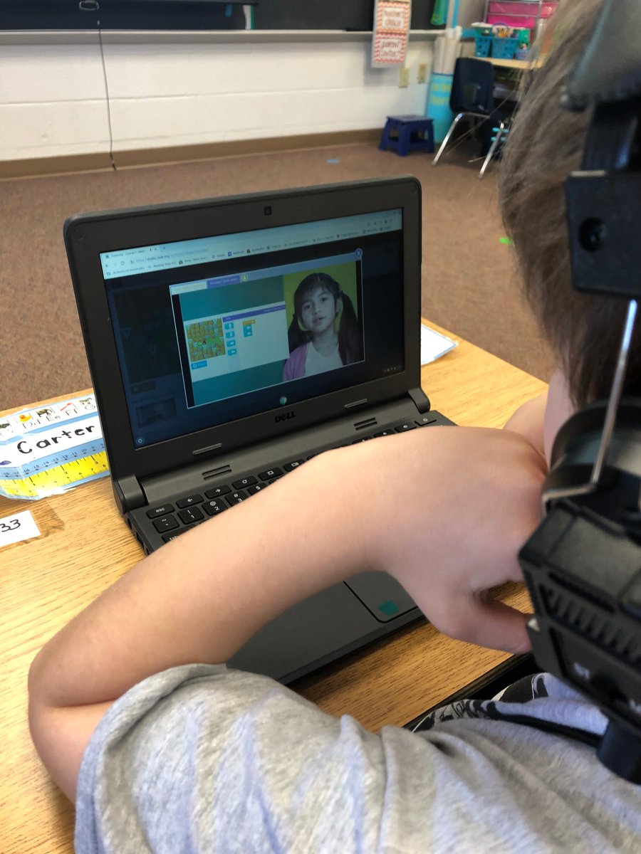 misshoffman18's tweet photo. Today's coding lesson, Stevie and The Big Project!  We learned about frustration, persistence, and to always keep trying!  #LevelUpRL https://t.co/RIvTVeraKS