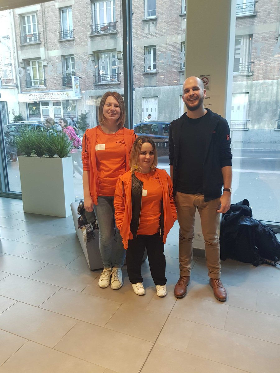 SilverValley_'s tweet photo. [CONCEPT CRASH]Les projets soutenus par @hautsdeseinefr soumettent leurs projets à l'expérience des #seniors et #aidants.Le meilleur moyen d’avoir un produit/service adapté ! On échange, on construit, on innove! #BoxCulture&amp;BienEtre92 #LesJeunesAmis #Nutrivitalité  @tillyarmelle https://t.co/2GBDi38mI3