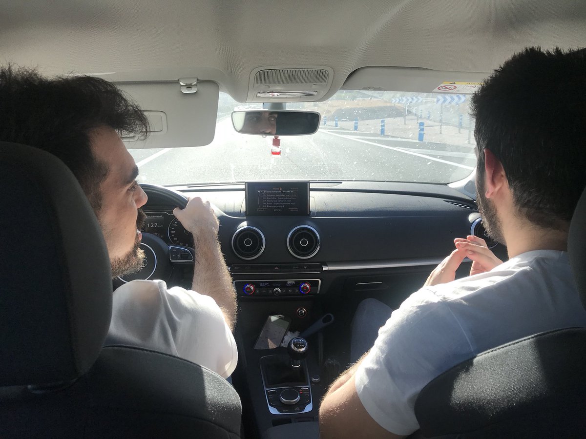 zampajuegos's tweet photo. En @zampajuegos nos volvemos a poner el mono de trabajo y vamos de camino a #Elche para hacer unos #EscapesRooms. https://t.co/1rSZRYW4Ut
