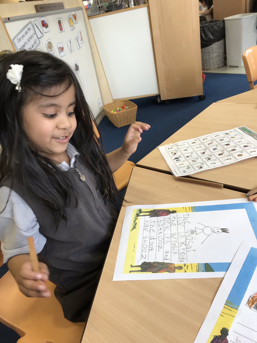 StPaulsBolton's tweet photo. Great writing in reception about the Masai tribe. We also designed and painted some Masai inspired necklaces @RuthMiskinEdu @Cornerstonesedu #topicwriting #fredfingersforspelling https://t.co/FCVnkbtZGQ