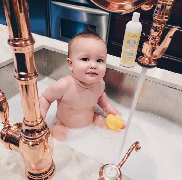MLNorthStar's tweet photo. Sorry mom, no room for dishes here! 🛁

📷: https://t.co/1LcLuyBOvi
 
#mylittlenorthstar https://t.co/loc6NUWTRv