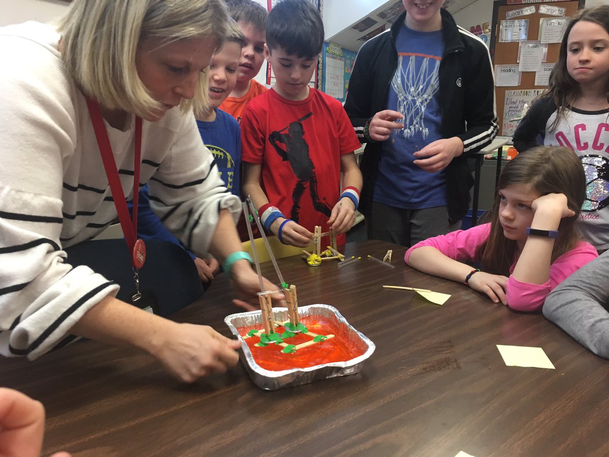AllisonSobotka's tweet photo. Fourth graders being engineers today to design earthquake resistant structures! Great work! #EngageD64, #D64Smiles https://t.co/JM9E8aCSBn