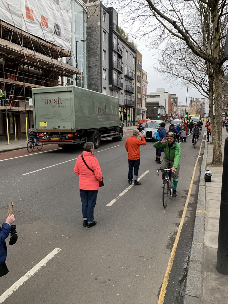 Nick Kocharhook 🇺🇦💪🏼 (@k9) on Twitter photo Proof of why we’re out on Old St with #MakeTheLane. This can has been illegally parked van on Old St for 40 minutes, endangering cyclists. I asked one of the workmen to move it, but it’s still there. Reported to parking enforcement. <a href="/IslingtonBC/">Islington Council</a> Proof of why we’re out on Old St with #MakeTheLane. This can has been illegally parked van on Old St for 40 minutes, endangering cyclists. I asked one of the workmen to move it, but it’s still there. Reported to parking enforcement. <a href="/IslingtonBC/">Islington Council</a>
