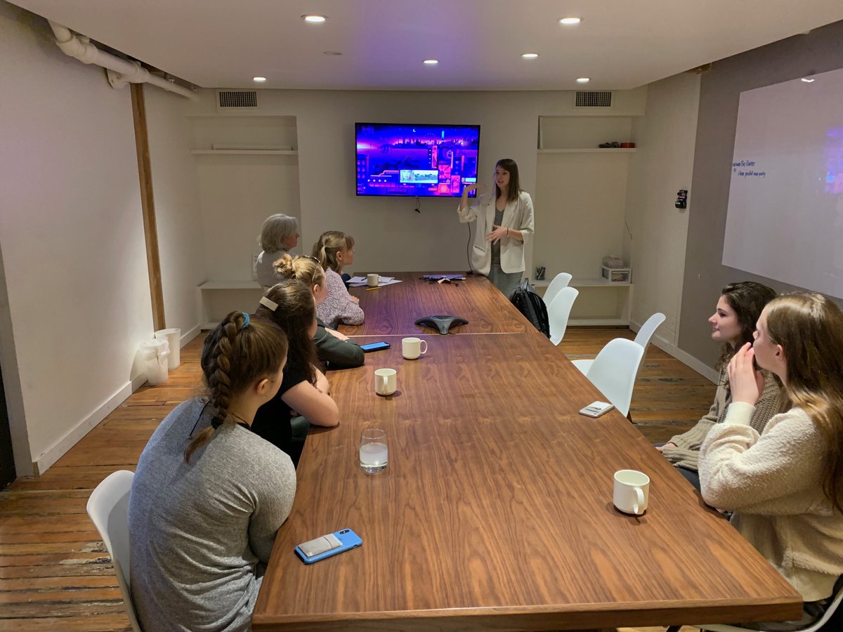 LaurelCapstone's tweet photo. Entreprenuership is learning about ⁦@theriveterco⁩ and how their female forward mission is changing the coworking space https://t.co/jOxnSIfeVX