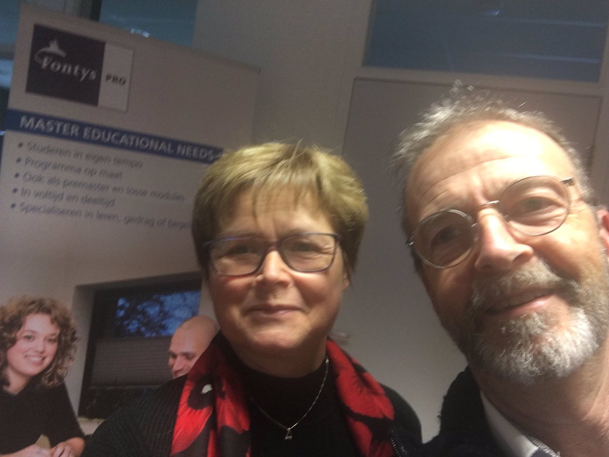 ptrlrs's tweet photo. #opendag #bergenopzoom #annemieke en #peter #gastvrouw en #gastheer #welkom https://t.co/Z71XfevT4G