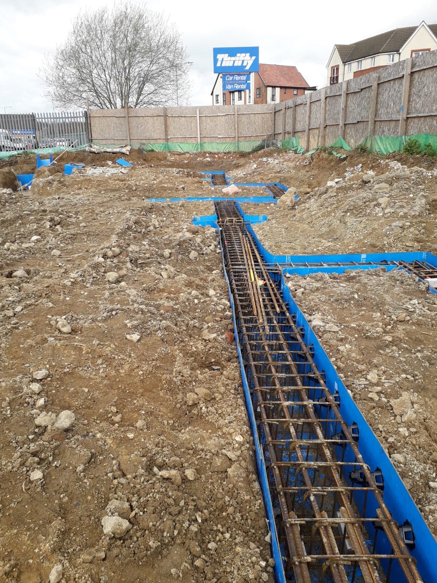 supplies_ltd's tweet photo. Good progress at an up and coming site in Ipswich for LMH. Prefabricated bar supplied by us at Total teamed up with Swiftform supplied by Spencer Law ... can’t beat it! #Prefabrication #Swiftform #Construction #Site #Accessories #NoSpill #GetAQuote https://t.co/Od8RhXPbCi