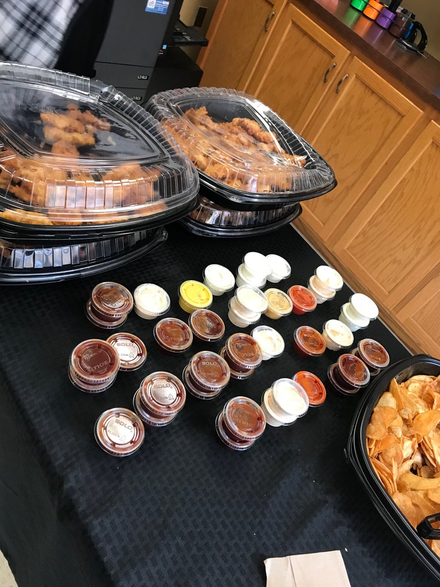 B_Laird84's tweet photo. Happy National Poultry Day!  Food days are AWESOME &amp; our administration is the best!! #MCLeads https://t.co/CZ1o8qMcnV