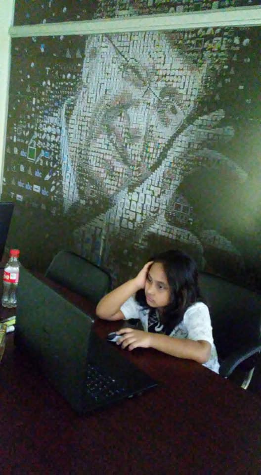 konok1975's tweet photo. #_Amazing #Cyber #girl @raisharahman201 #The #World's #Youngest #Computer #Programmer https://t.co/N8vrVzXxwe