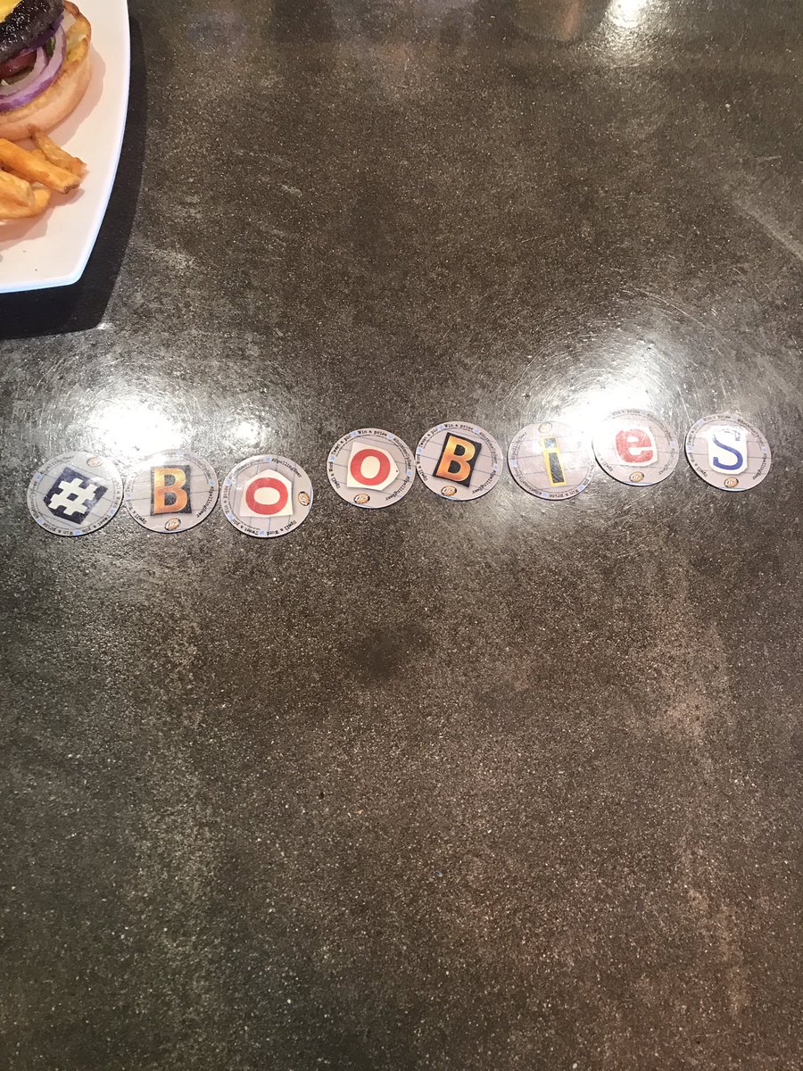 labbe_michelle's tweet photo. @BottomsUpBeer #SpellingBeer https://t.co/xUKa2r14oF