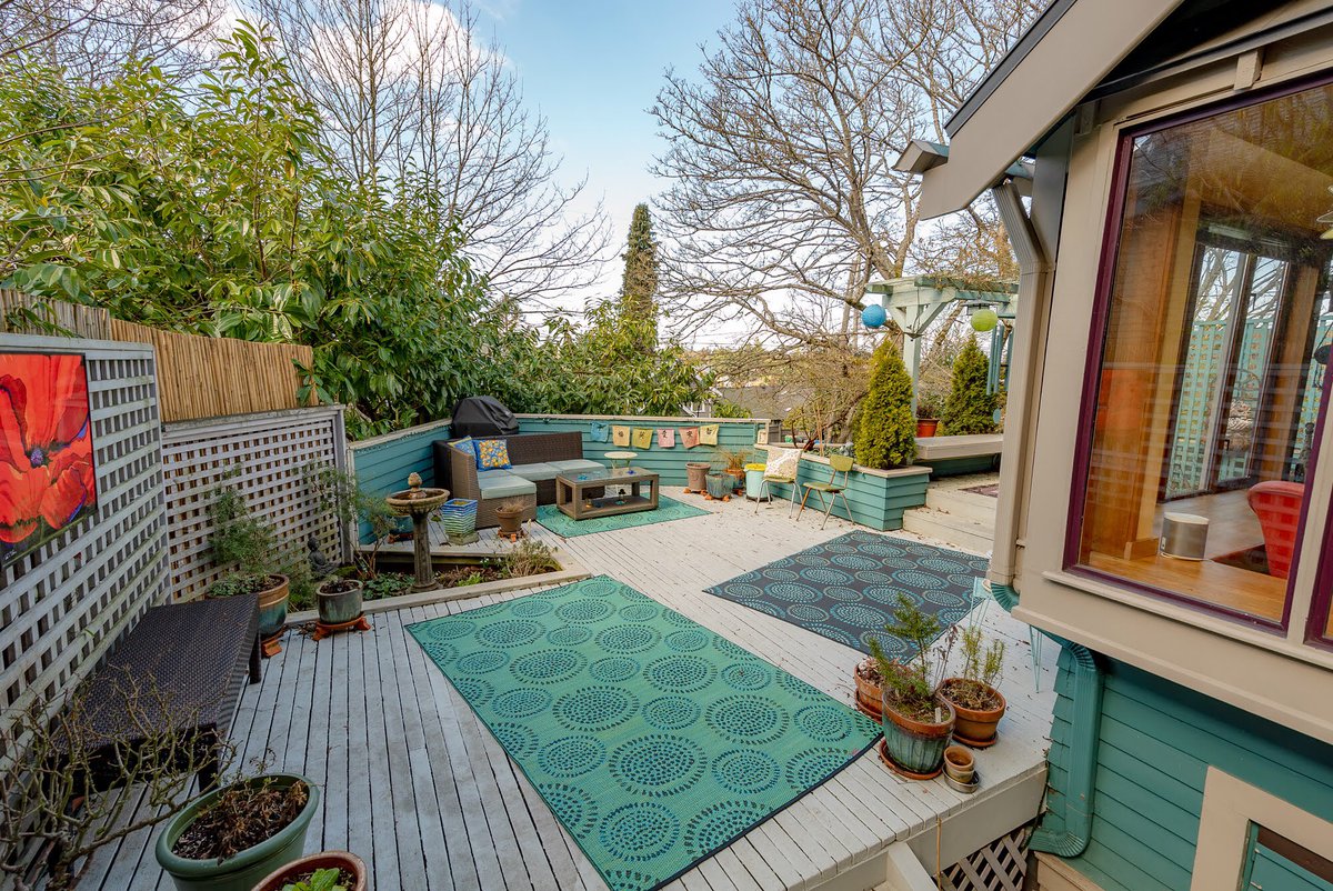 QueenAn81184851's tweet photo. BROKERS OPEN HOUSE TODAY; MARCH 19; 10am
2431 1st Ave West 98119

#brokersopen
#openhouse
#seattlerealestate
#seattlehomeforsale
#queeneannerealestate
#liveonqueenanne
#seattle
#urbanoasis
#PNWrealestate
#houseforsale
#queenanne
#seattlebrokersopen https://t.co/zNw82Ca321