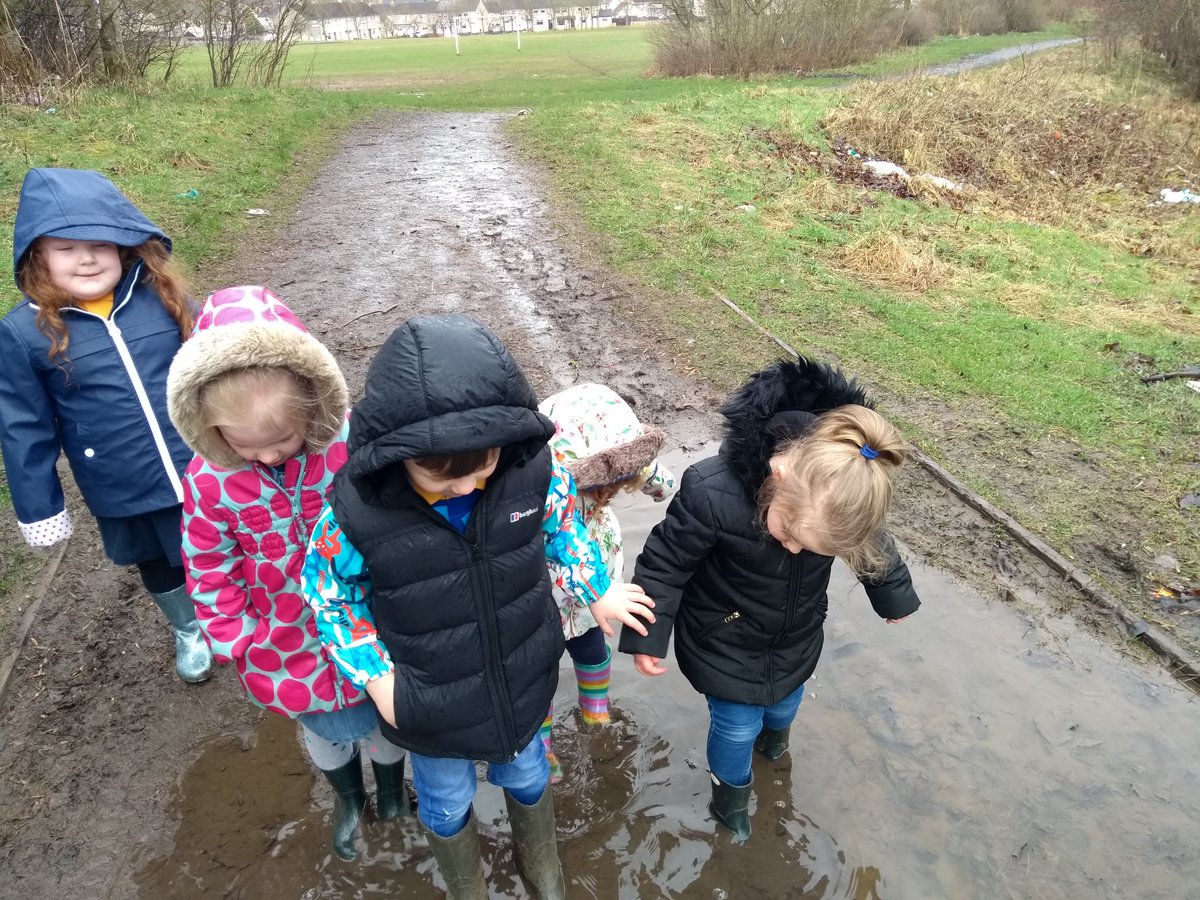 HolytownPS's tweet photo. *Woodland Wonderland*
The Children are going to be offered more opportunities to learn outdoors. On a weekly basis Miss Woodlock will be taking a small group of children to experience outdoor learning.#moreinfotofollow https://t.co/GcaKwmRc1A