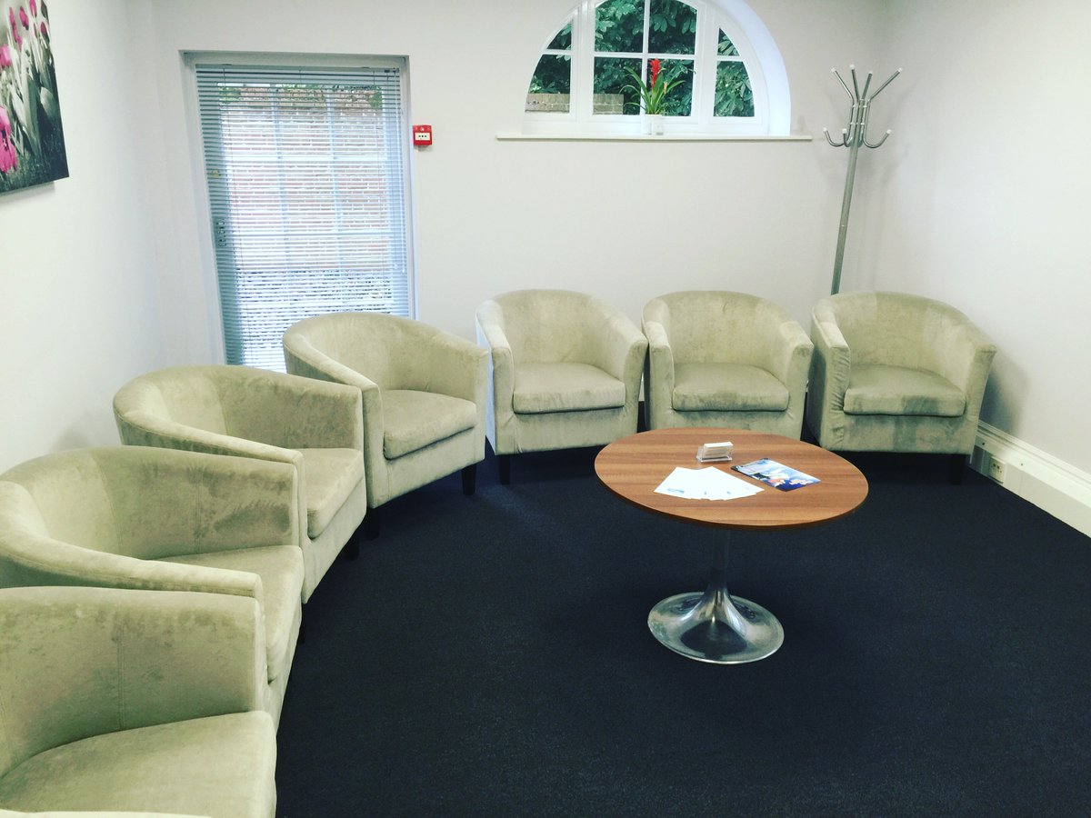 Our treatment rooms are perfect for group therapy workshops! 

#BishopsStortford #Essex #Hertfordshire #GroupTherapy #TreatmentRoomsToHire #TreatmentRooms