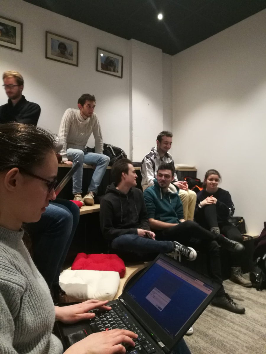 EnactusFrance's tweet photo. Julien Meunier de @KPMG_France : « Il vaut mieux sortir un projet tôt et le faire évoluer grâce aux retours clients, plutôt que d'attendre d'avoir un produit techniquement parfait qui ne répond pas aux besoins des utilisateurs » #entrepreneuriat #startup #innovation https://t.co/kqqREpeKji