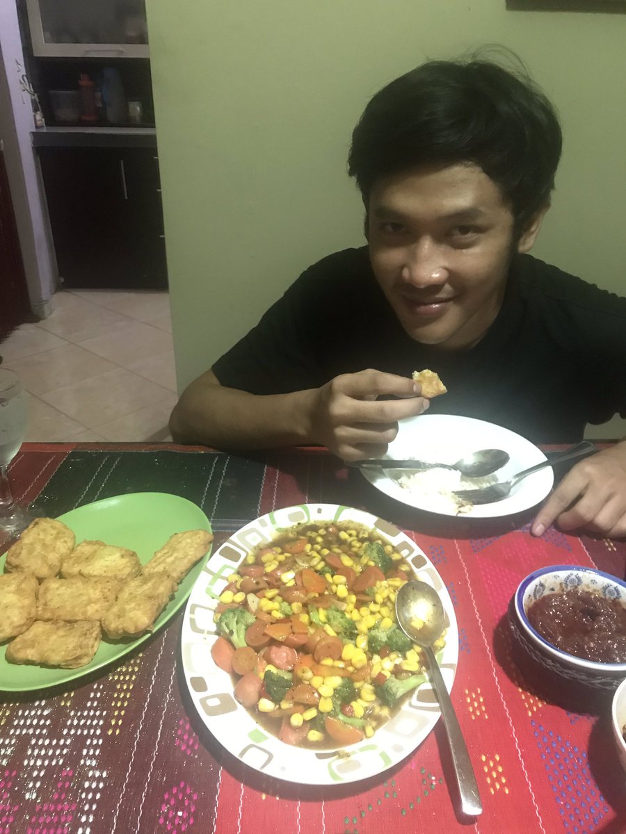 makasi ya Allah, dikasi pacar yg ga ribet. apa aja yg dihidangin pasti abis dilahap dan dibilang enak 🤣🙏🏻