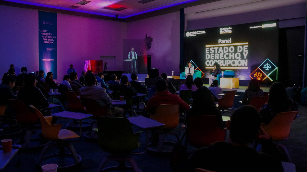 pelizalde32's tweet image. Quieres un entorno justo en una sociedad cada vez más dinámica?
Estudia con nosotros la #LEDTec y sé parte de la transformación social con la aplicación innovadora del Derecho.
Conócela aquí bit.ly/2Ck7p7b