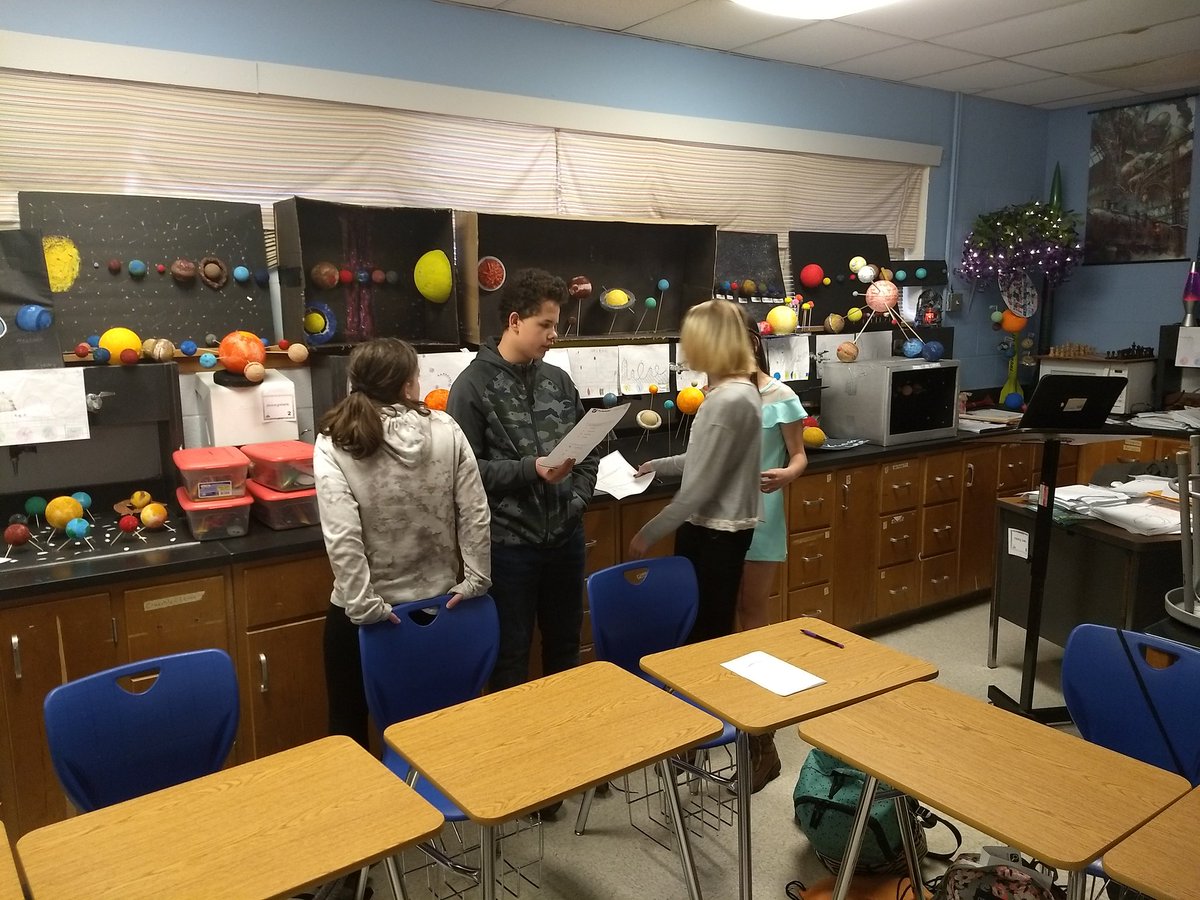 foremanscience6's tweet photo. Students #make the case justifying their answers concerning tectonic plate movements and formations. #GoBeyondLampasas #BeTheOneLMS @LampasasMS https://t.co/AKJVuBlcub