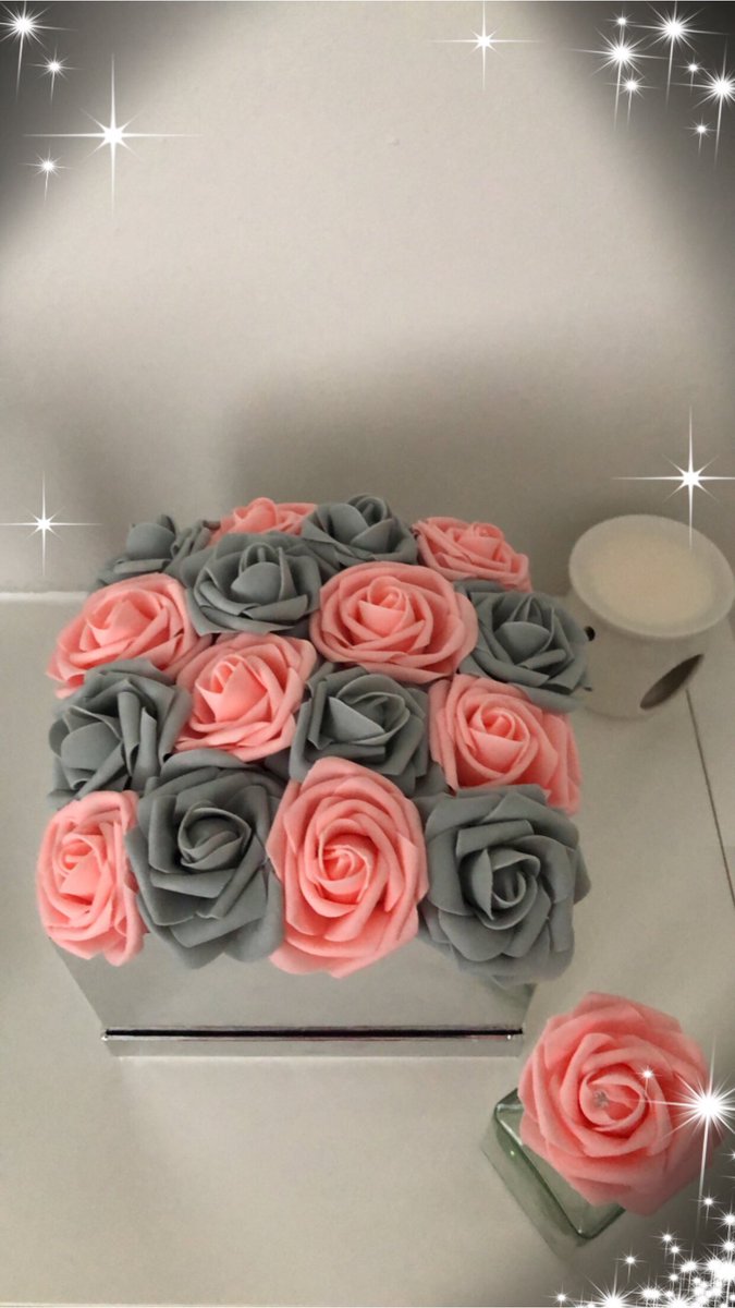 shellsa123's tweet image. Everlasting Roses In Hat Boxes #MothersDay #love #beautiful 🌷🌷🌷