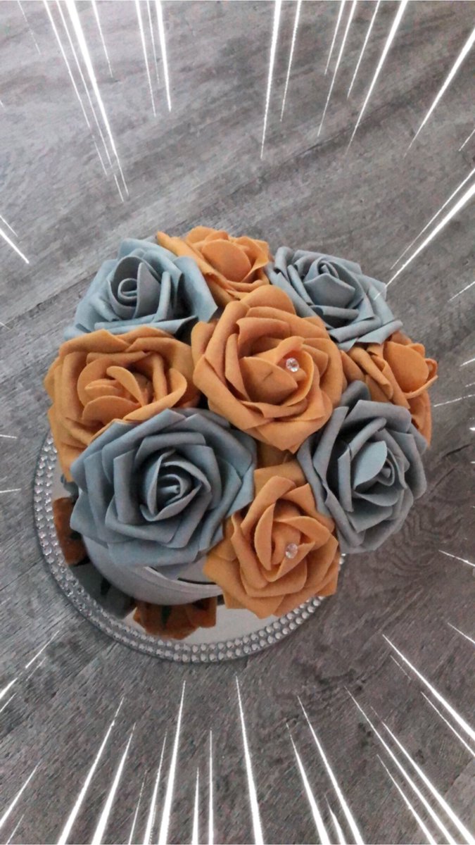 shellsa123's tweet image. Everlasting Roses In Hat Boxes #MothersDay #love #beautiful 🌷🌷🌷