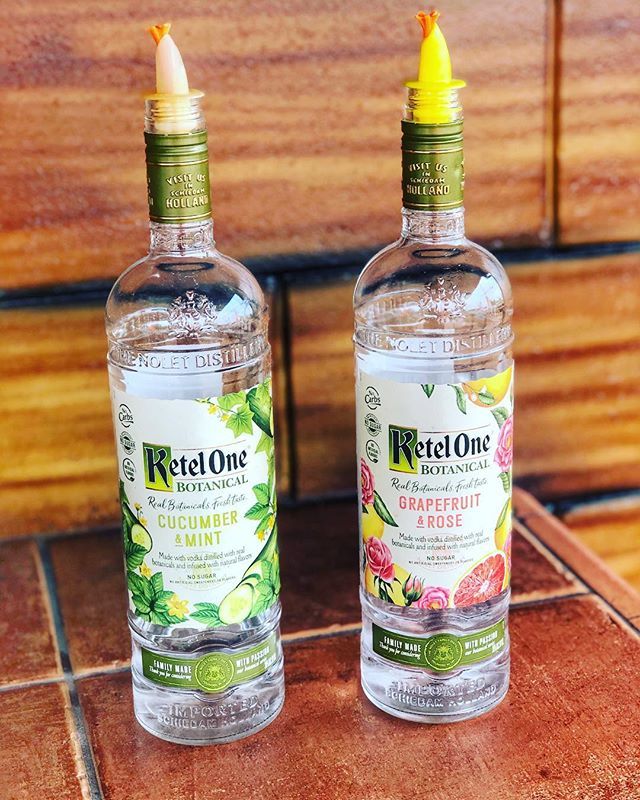 CampHouseGrill's tweet photo. Kettle one Cucumber Mint &amp; Grapefruit Rose on special! $8.00 doubles $5.00 singles! Get it while it lasts!!! 🦌🍽🍺 #camphouse #supportlocal #florida #sanford #spooled #buckedup Visit https://t.co/lkIi0kEfSR in Sanford Florida We Hunt together, we fish together, we eat together https://t.co/cdfpBWNCQo