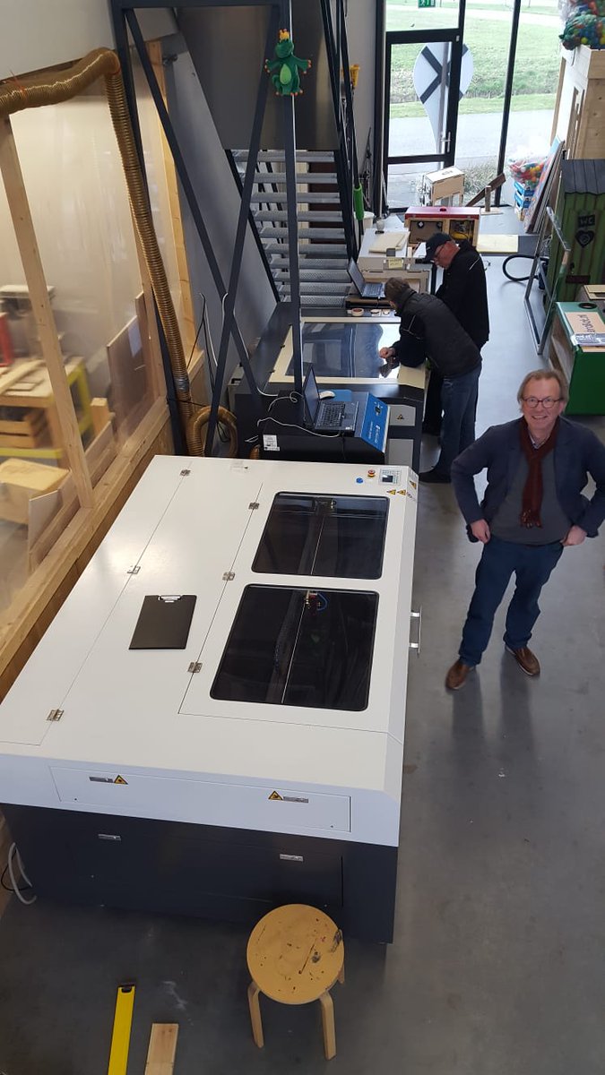 Veel dank aan <a href="/brmlasers/">BRM Lasers</a> voor het leveren van onze 2e lasersnijder. We zijn er nu al erg blij mee. Natuurlijk Peter ook bedankt voor de installatie en je super uitleg.