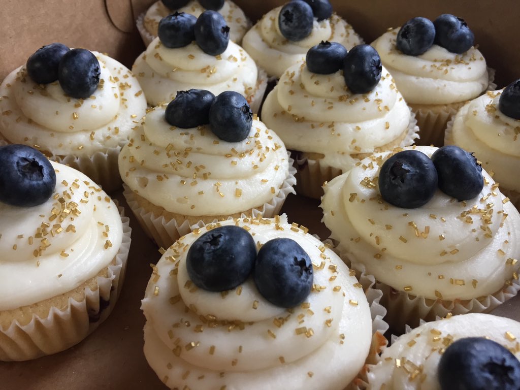 heather08606362's tweet photo. Spring means berries! Whether it’s mini strawberry cheesecakes or lemon blueberry cupcakes, it’s berrylicious treat time! #betterwhenbaked https://t.co/xMBZWU7FIM