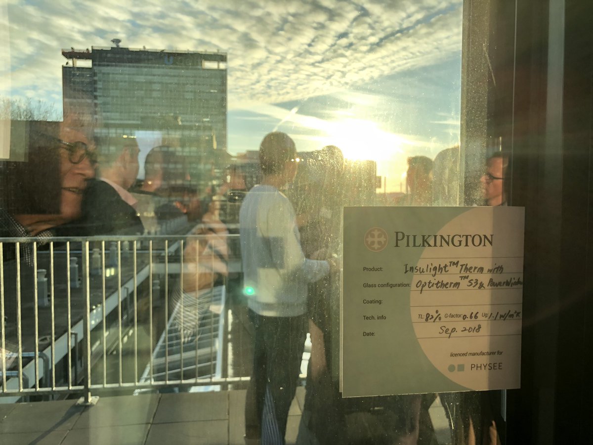 Well-attended, insightful <a href="/tudelftcampus/">TU Delft Campus</a> community drinks at @physee_tech about co-creation, as the power windows around us generate electricity! Of course, the #Physee team gets the new TU Delft Campus signage. #innovation #tudelft