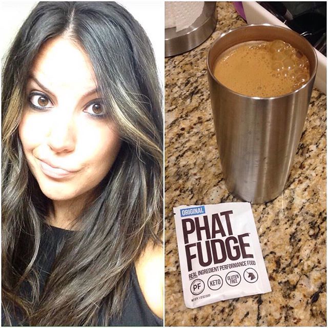 Lauren knows what's up. Check out our infamous #UnicornFuel recipe so you can have this frothy fat-fueled goodness too. Recipe is on our blog, link in bio.👆
#repost @laurenlivinglife
...
A little dry shampoo, a little #phatfudge on this hump day 🐫
.
… ift.tt/2Ofsp3V