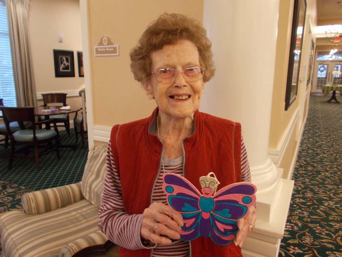 benton_house's tweet image. Spring Crafternoon painting workshop at #BentonHouse of #Raymore!