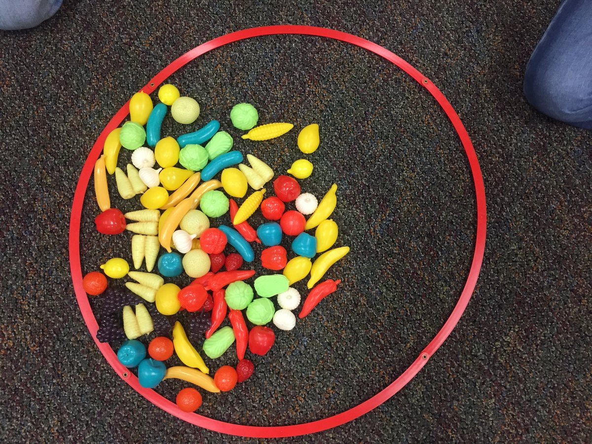 VZFlor1's tweet photo. How do you think they sorted these manipulatives?  #thingsthatmove @CarrilloES_HISD @HISDEastArea https://t.co/ti7o45gHnY
