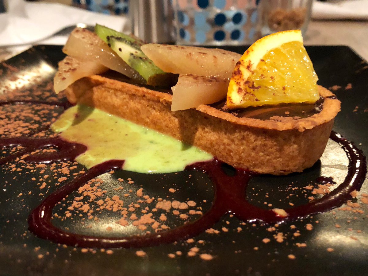Cara_Dock's tweet photo. Demain c'est le printemps.🔥🔥🔥
Alors pour fêter ça, partons à la découverte du restaurant de la plage de Monsieur Hulot à #SaintNazaire, entre sable fin, pièce de bœuf sauce Porto et sablé Bourdaloue poire-chocolat. 
➡️ https://t.co/94a6gMuFRR… https://t.co/aR3glQfHHd