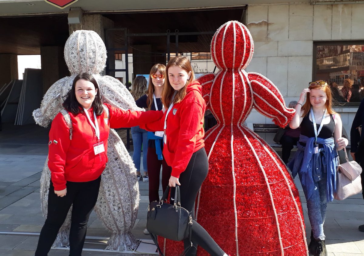 ActGlobCitizen's tweet photo. Day 2 #EU-Adventures.com: an historical and modern look at Bulgarian culture for @glanymorschool EU Ambassadors! Meeting with the Mayor of Gorna Oryahovitsa to discuss the importance of EU partnerships and visit to Veliko Tarnovo @erasmusplusUK 🇧🇬🇪🇺🏴󠁧󠁢󠁷󠁬󠁳󠁿 https://t.co/tcah4IO3vX